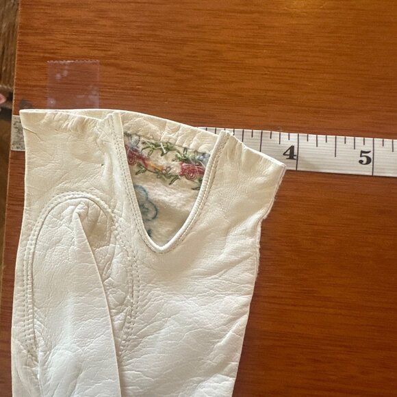 Vintage Gant Perrin White Leather Gloves With Floral Embroidery & Lined Interior - Picture 7 of 8